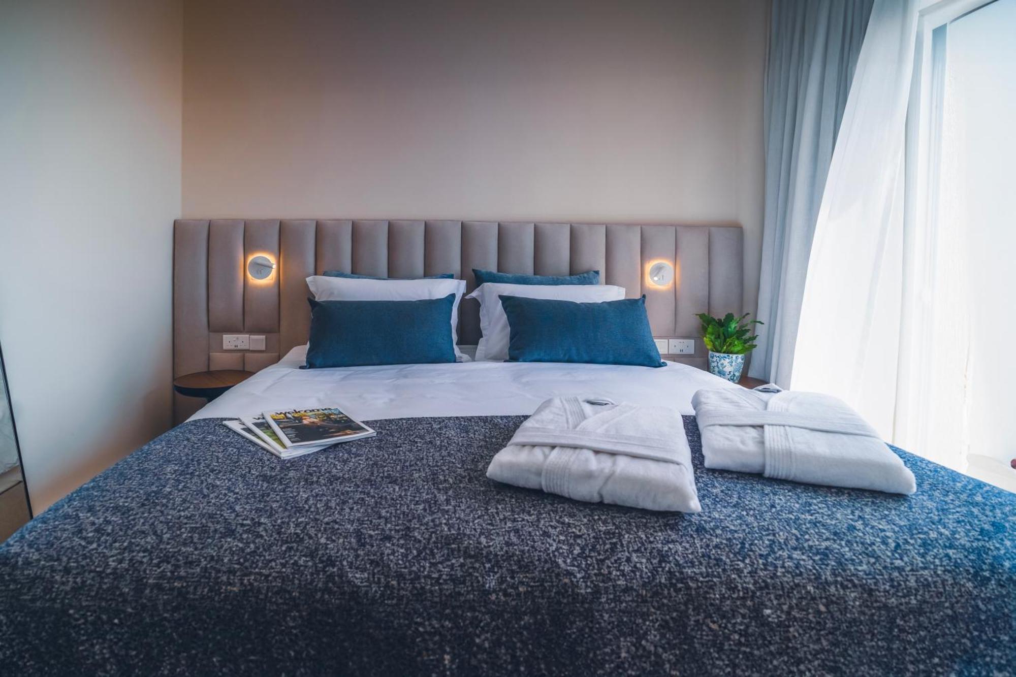 Hotel Wellclub - Wellness Family Experience - Seaview Paphos Esterno foto